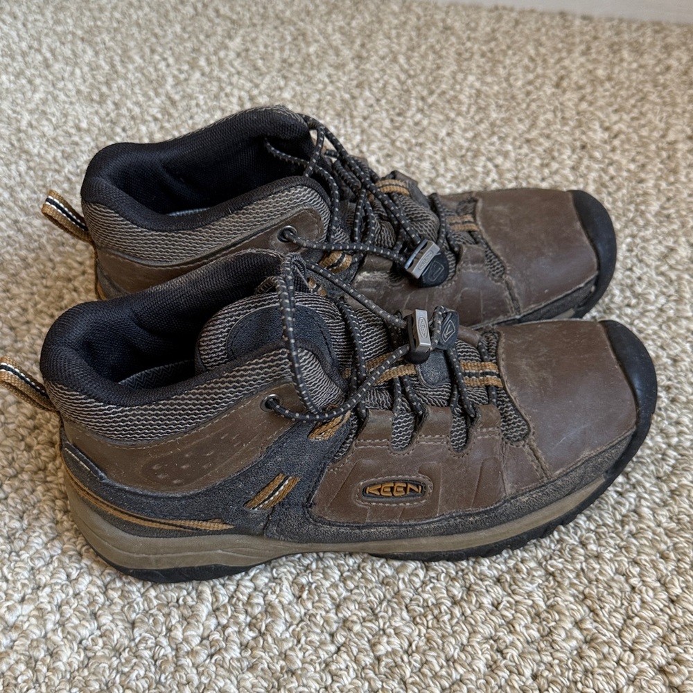 Keen Kids Targhee Mid Waterproof Boots Youth Size 3 Hiking Shoes